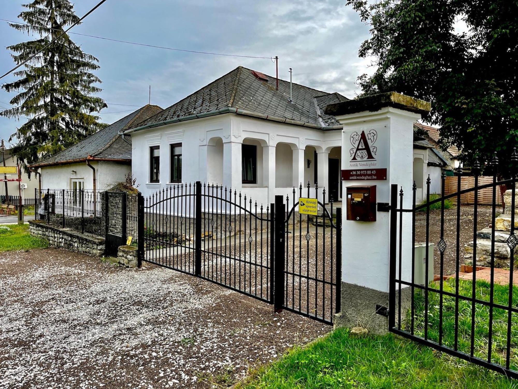 Udvar-Haz Villa Nagyvisnyo Exterior photo