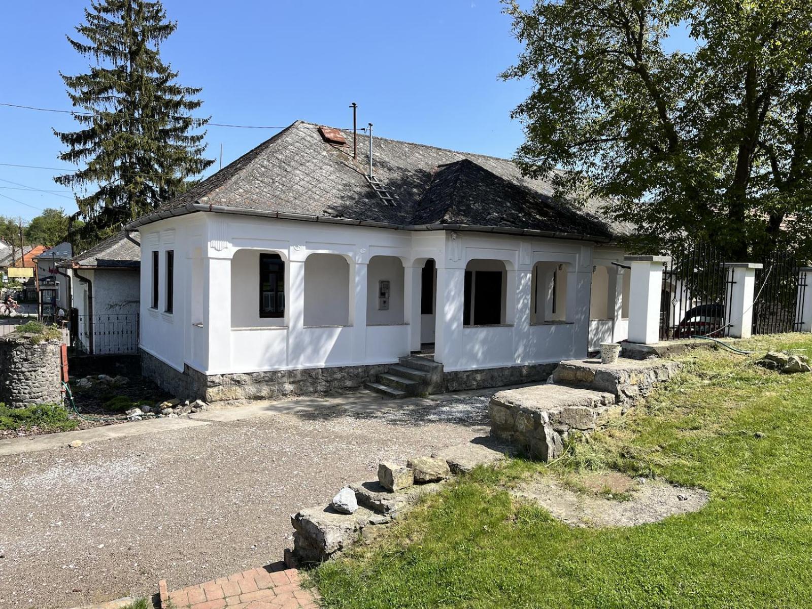 Udvar-Haz Villa Nagyvisnyo Exterior photo